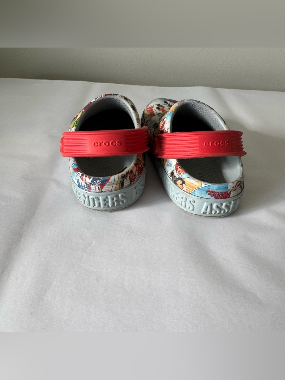 CROCS Size 6 7 AVENGERS Toddler Sandals - Picture 3 of 4